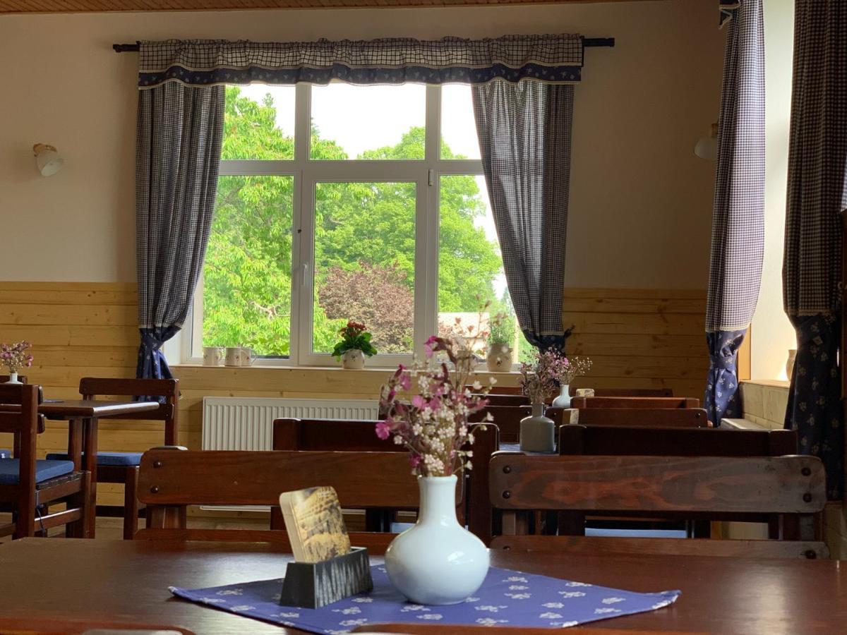 Penzion A Restaurace Vyhlidka Železná Ruda 외부 사진