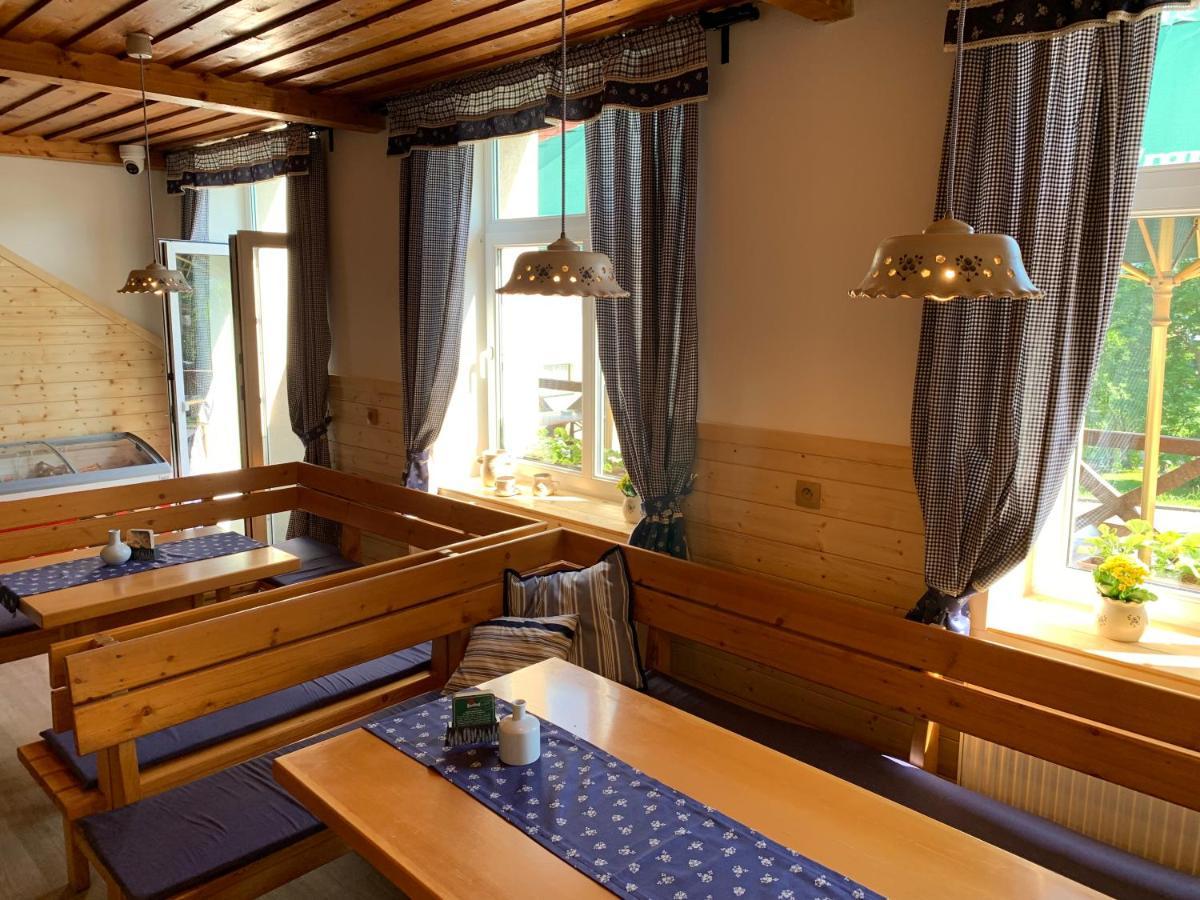 Penzion A Restaurace Vyhlidka Železná Ruda 외부 사진