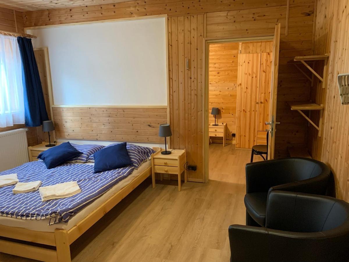 Penzion A Restaurace Vyhlidka Železná Ruda 외부 사진