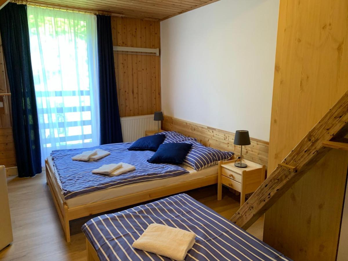 Penzion A Restaurace Vyhlidka Železná Ruda 외부 사진