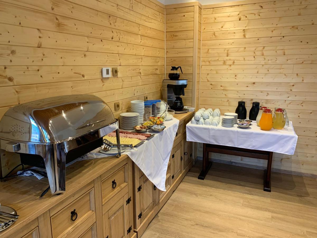 Penzion A Restaurace Vyhlidka Železná Ruda 외부 사진