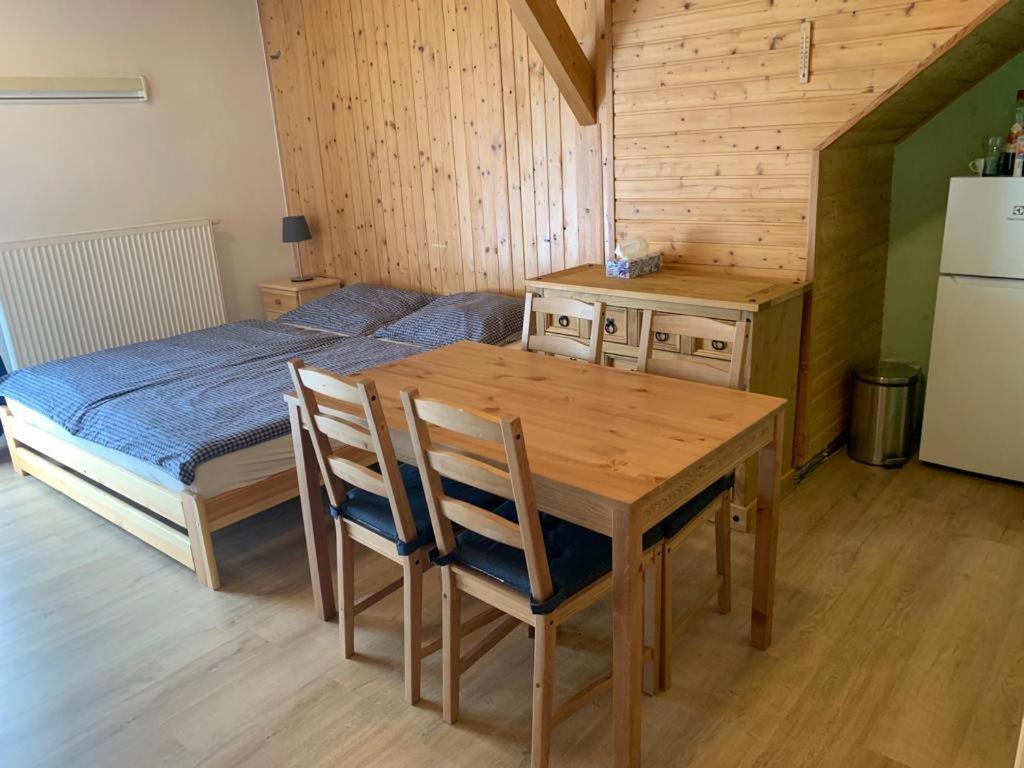 Penzion A Restaurace Vyhlidka Železná Ruda 외부 사진