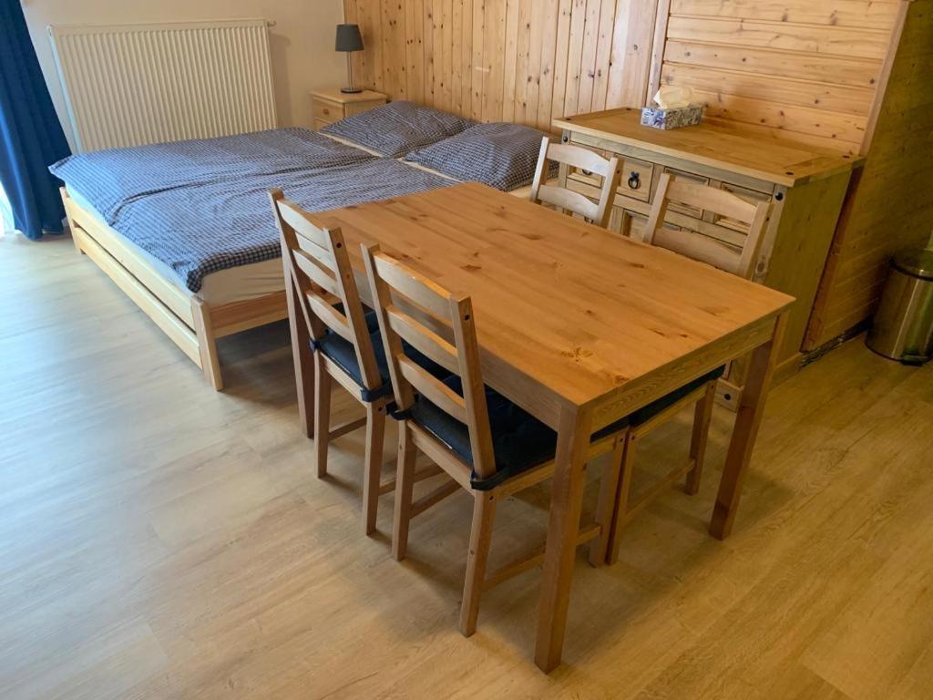 Penzion A Restaurace Vyhlidka Železná Ruda 외부 사진